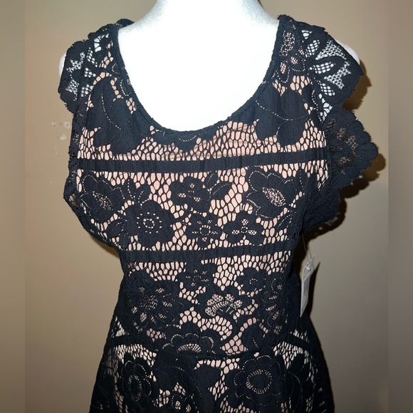NWT For Love And Lemons Lace cross-back Black Giana Women’s Dress NEW WITH TAG - Picture 8 of 9